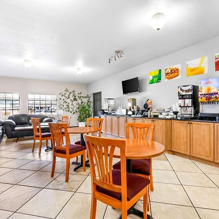 Quality Inn Lawrenceburg Buitenkant foto
