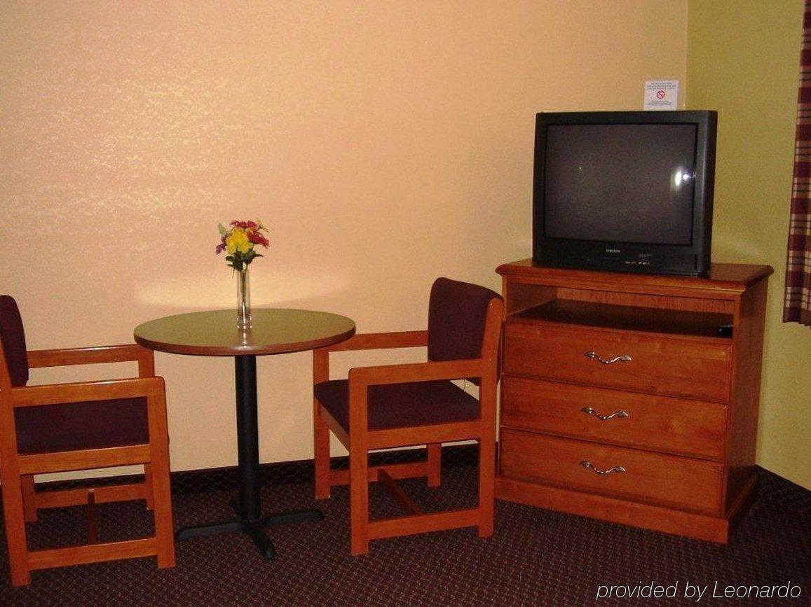 Quality Inn Lawrenceburg Buitenkant foto