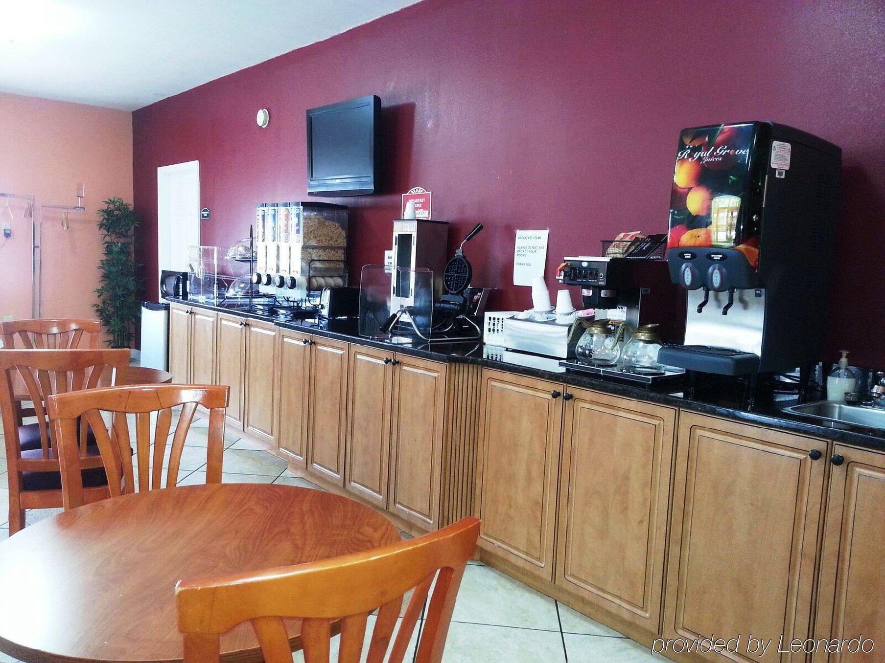 Quality Inn Lawrenceburg Buitenkant foto